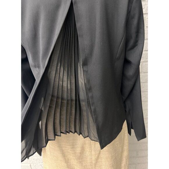 Laurie Flelt Women Black Cropped Back Pleated Blazer  Size 4 - Picture 9 of 16